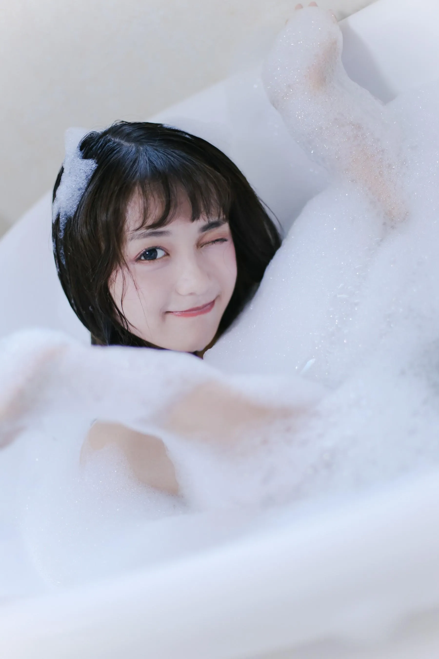 [YITUYU艺图语]2022.08.25 牛奶泡泡浴 一条鱼尾 [27P]插图8